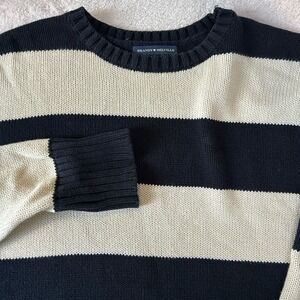 Brandy Melville Brianna Cotton Thick Stripe Sweater Navy Blue & White One Size